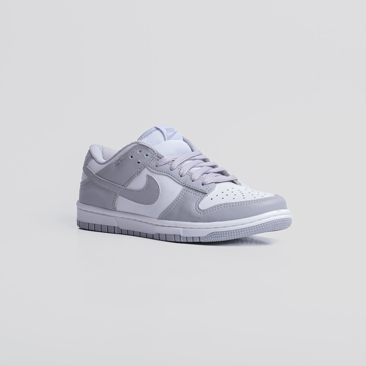 DK Low Grey Fog Cinza