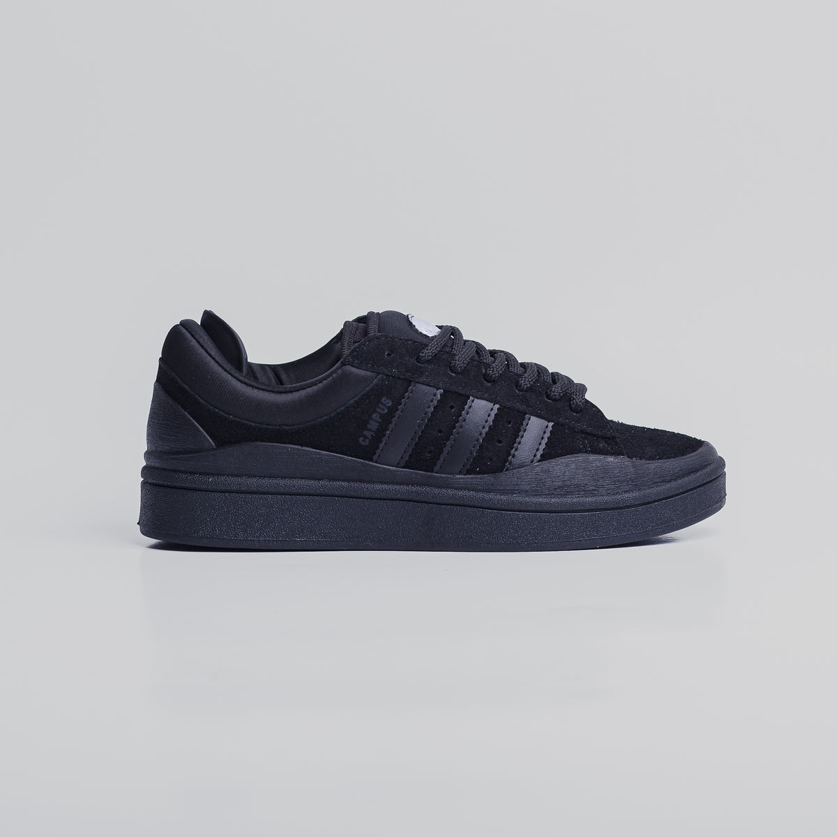 Adds Campus Bad Bunny ALL BLACK